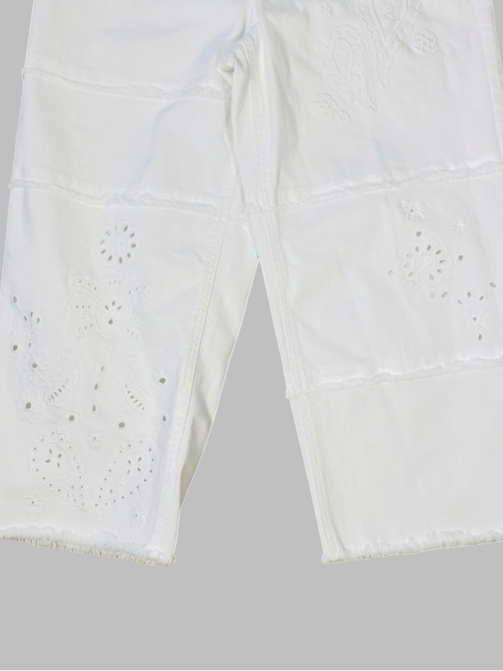 TALBOTS Eyelet Embroidered Cropped Jeans - Picture 3 of 6